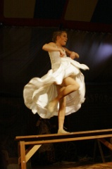 parfum d est 143 * 2336 x 3504 * (3.99MB)